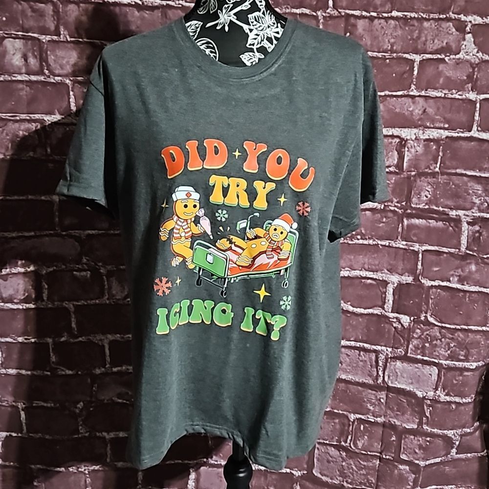 Holiday  Unisex Gingerbread "Did You Try Icing It?" T-shirt NWOT